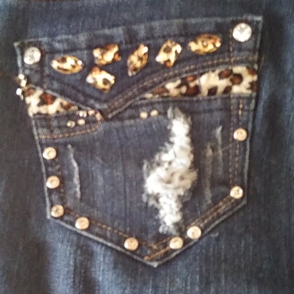 Jeans - Picture 7 of 8